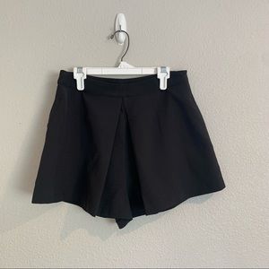 Lush skort size Medium in black